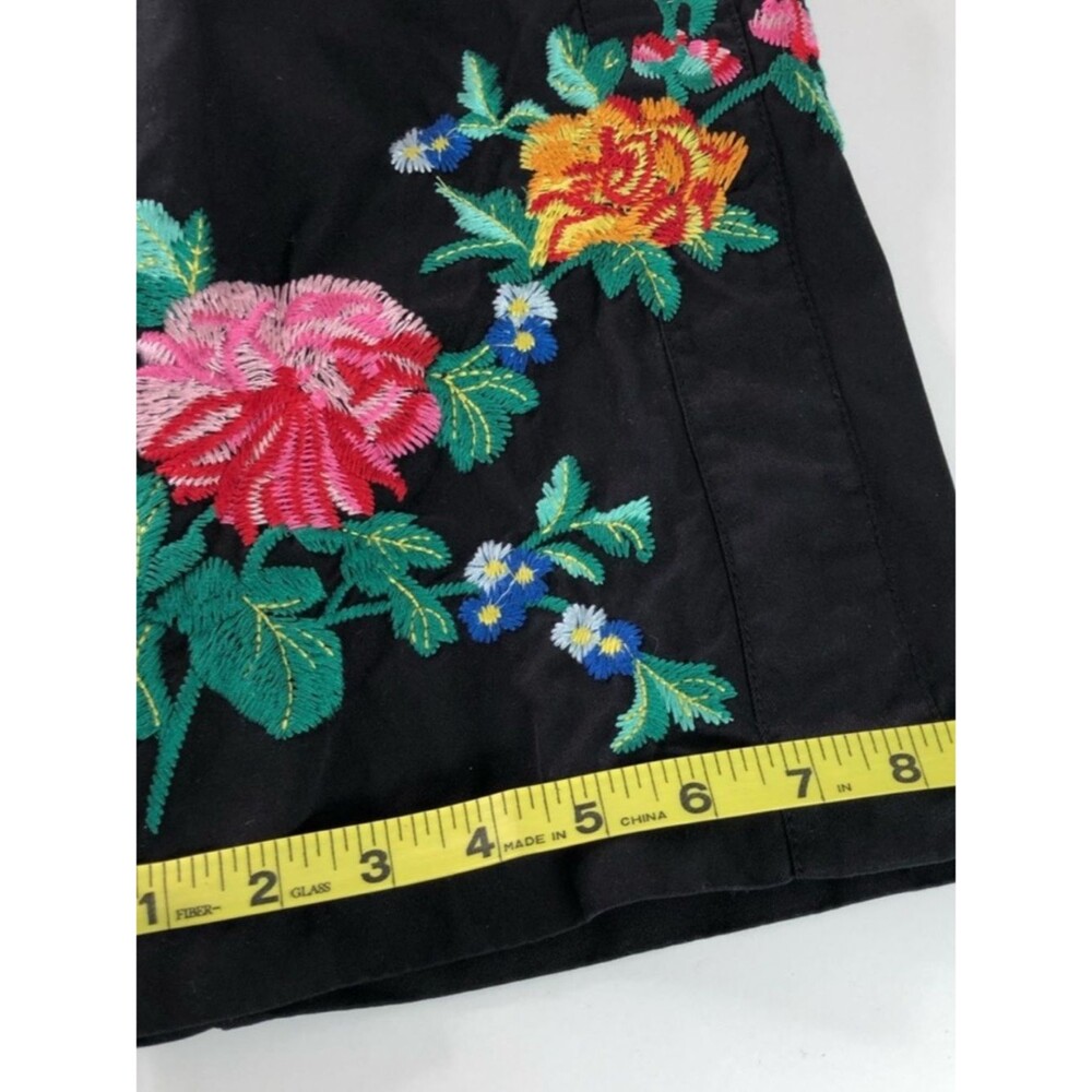 Johnny Was Black Crop Embroidered Cargo Pants M EUC - Picture 11 of 16